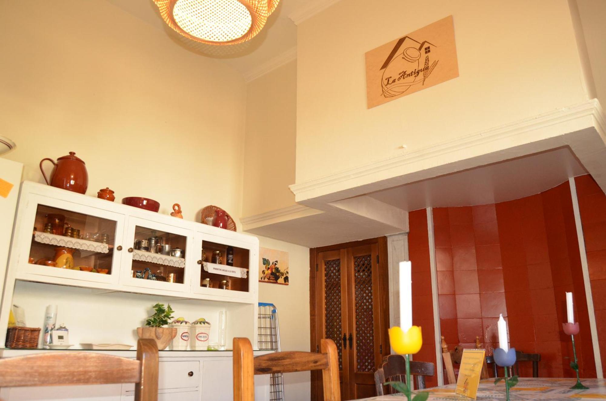 Campillo de Altobuey La Antigua, Casa Centrica, Amplio Patio, Piscina Y Barbacoaヴィラ エクステリア 写真